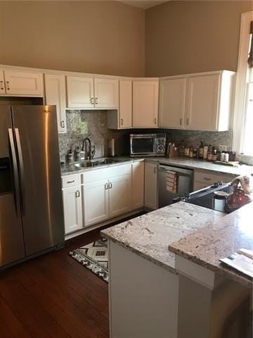 1124 Aline St #2B - Photo 4 of 11