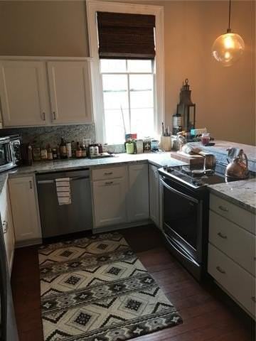 1124 Aline St #2B - Photo 6 of 11