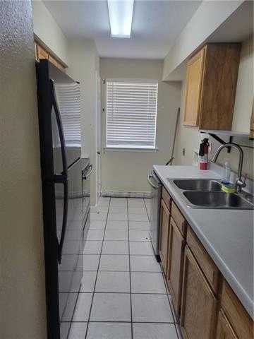 1501 Hickory Ave #AB - Photo 4 of 7