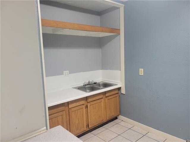 1501 Hickory Ave #AB - Photo 6 of 7
