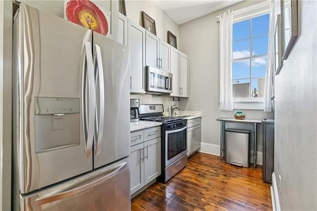 1110 Amelia St #2A - Photo 6 of 10