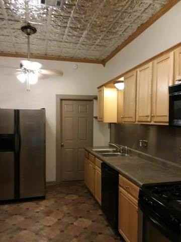 7736 Sycamore St - Photo 2 of 10