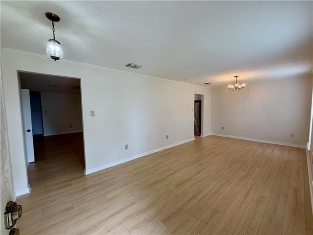 4 Charlene Ct - Photo 4 of 19