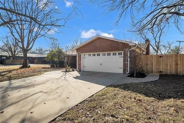 3844 E 56th Pl - Photo 3 of 26