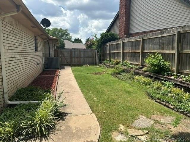 6365 S 85th East Ave - Photo 7 of 32