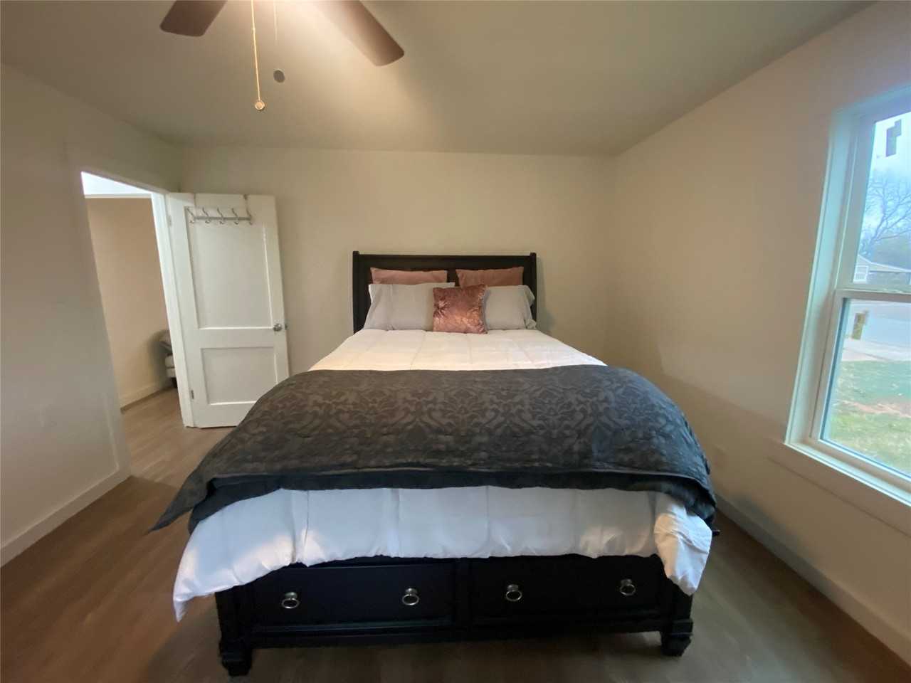 1482 Burger St - Photo 7 of 14