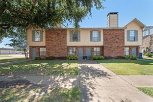 2826 Wimbledon Ct #B - Photo 1 of 1