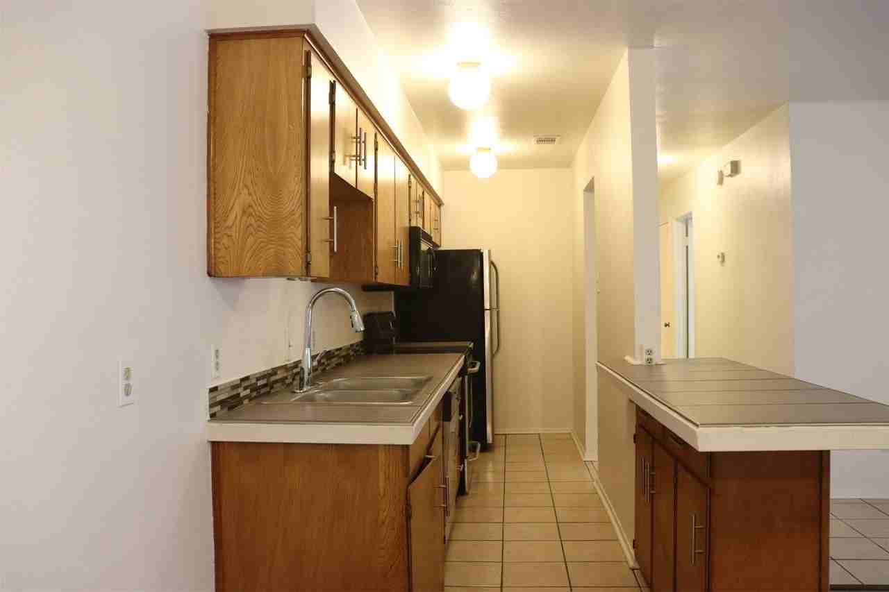 10020 Redondo Dr - Photo 6 of 25