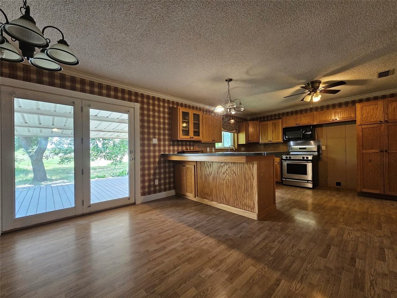 1630 Milrany Ln - Photo 7 of 16