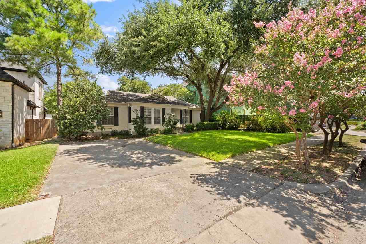 3881 Gaspar Dr - Photo 3 of 39