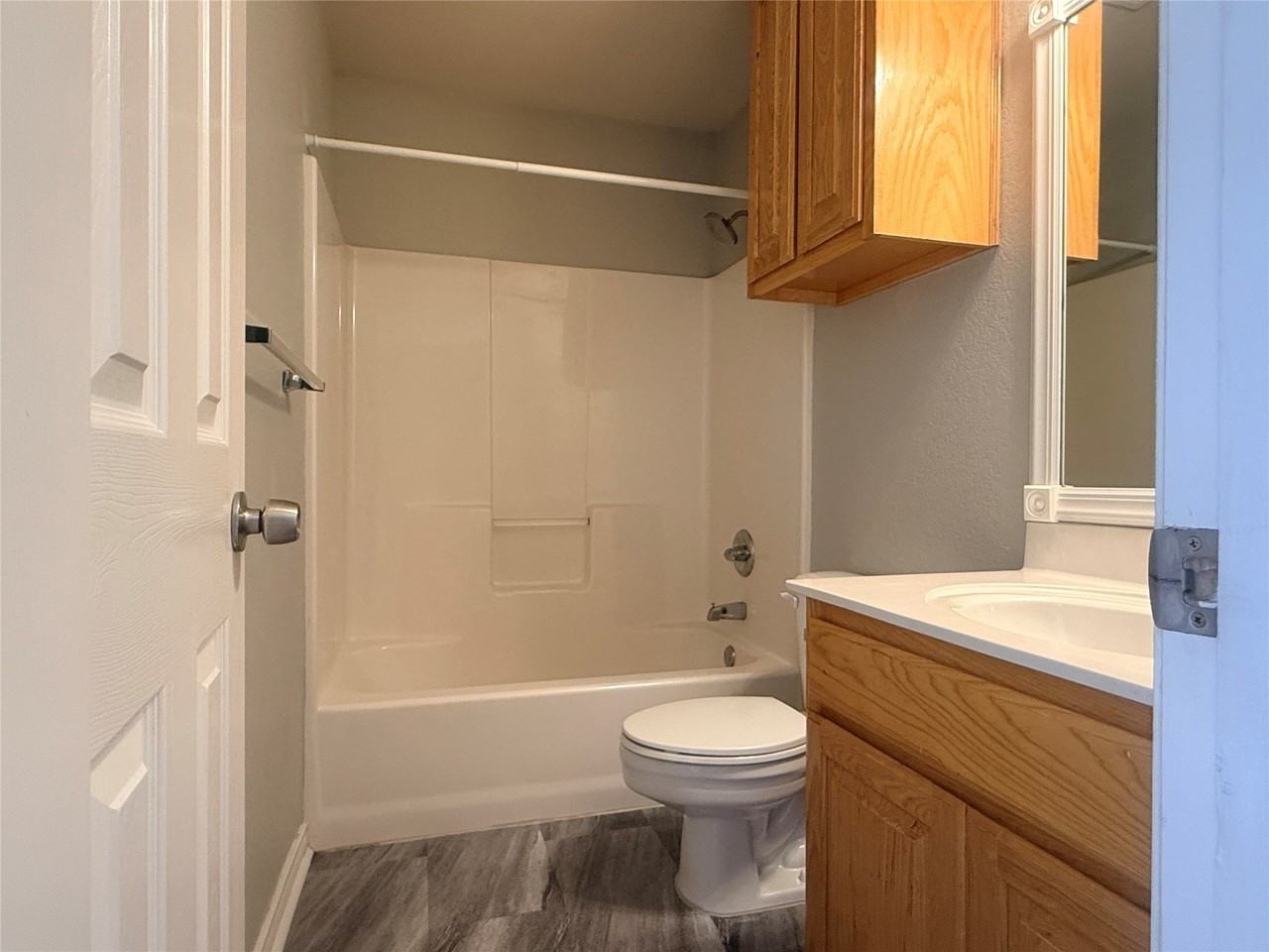 605 N Avenue D - Photo 6 of 9
