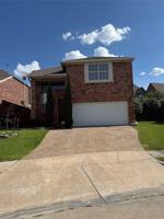 featured image of 556 Silver Maple Dr