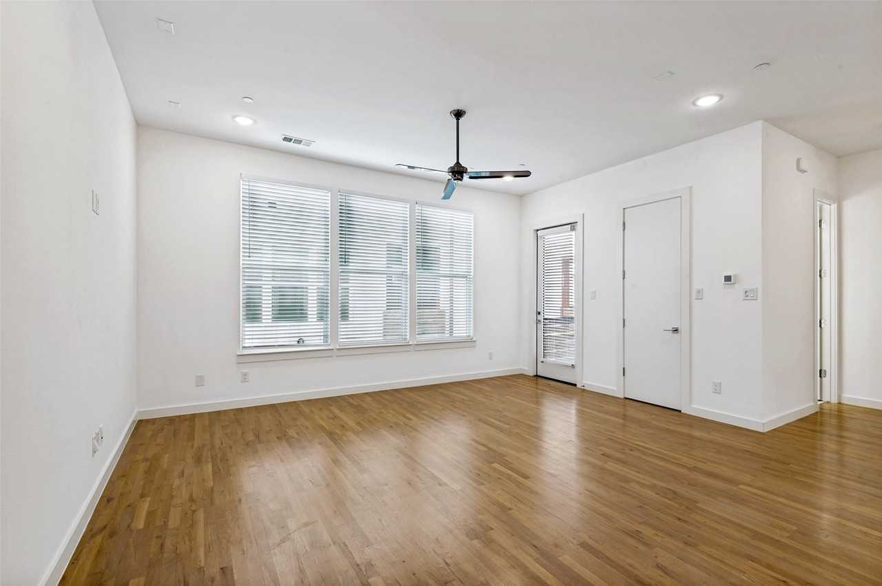 1510 N Washington Ave #403 - Photo 5 of 12