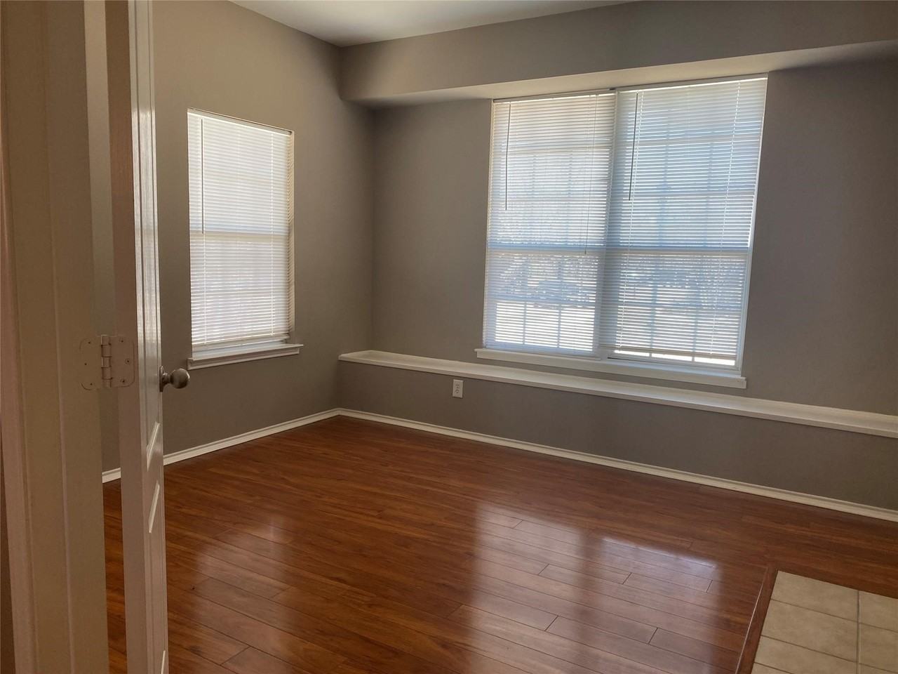 1717 Forsythe Dr - Photo 5 of 19