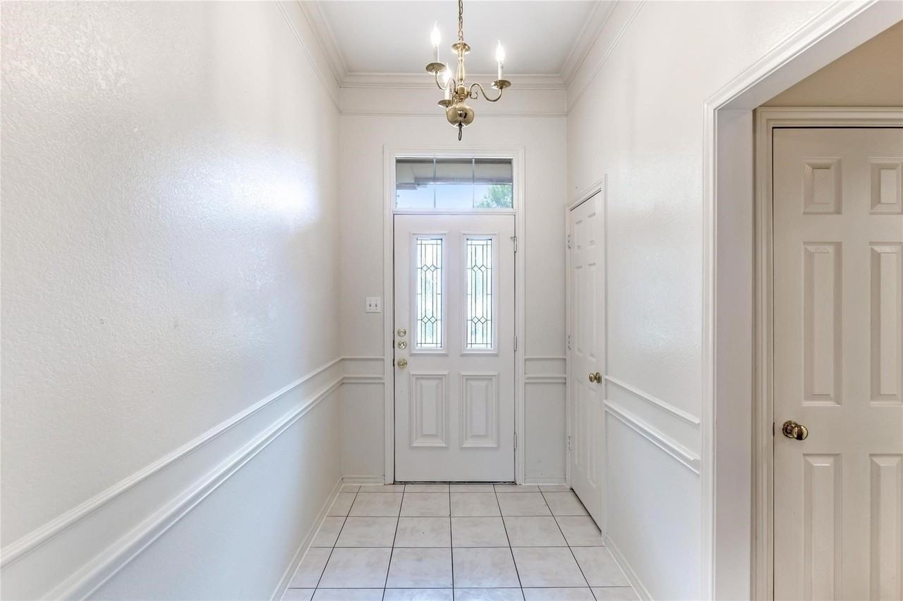 9229 Meandering Dr - Photo 2 of 26