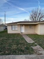 featured image of 332 Waters St