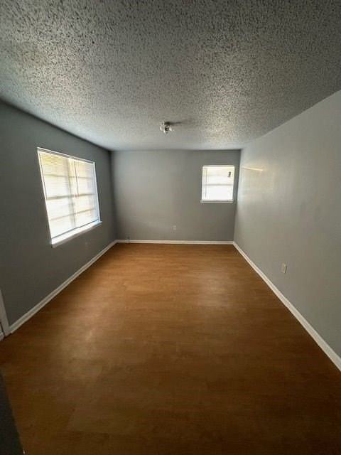 332 Waters St - Photo 5 of 8