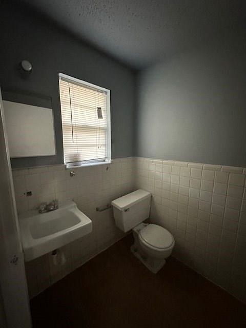 332 Waters St - Photo 7 of 8