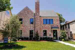 featured image of 4129 Grassmere Ln