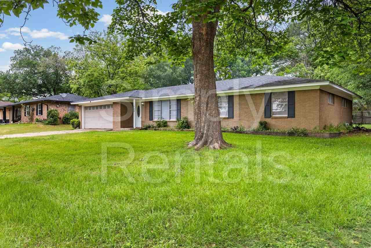 705 Plano St - Photo 5 of 38