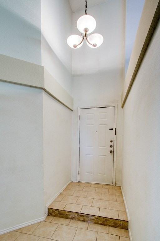 2104 Regency Dr - Photo 6 of 30