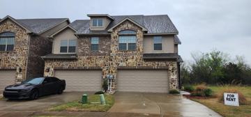 featured image of 702 Amber Dr