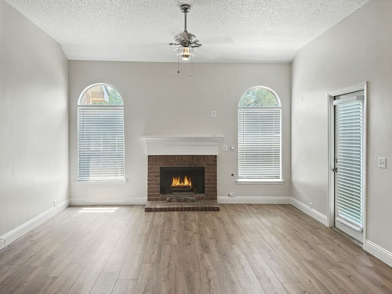 1012 Blackenhurst Ln - Photo 4 of 20