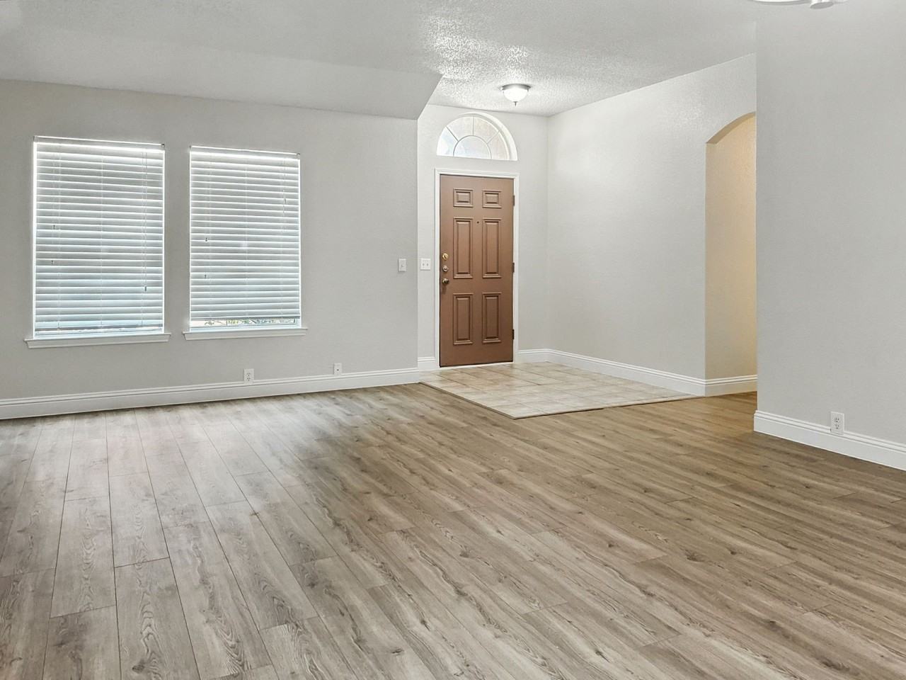 1012 Blackenhurst Ln - Photo 6 of 20