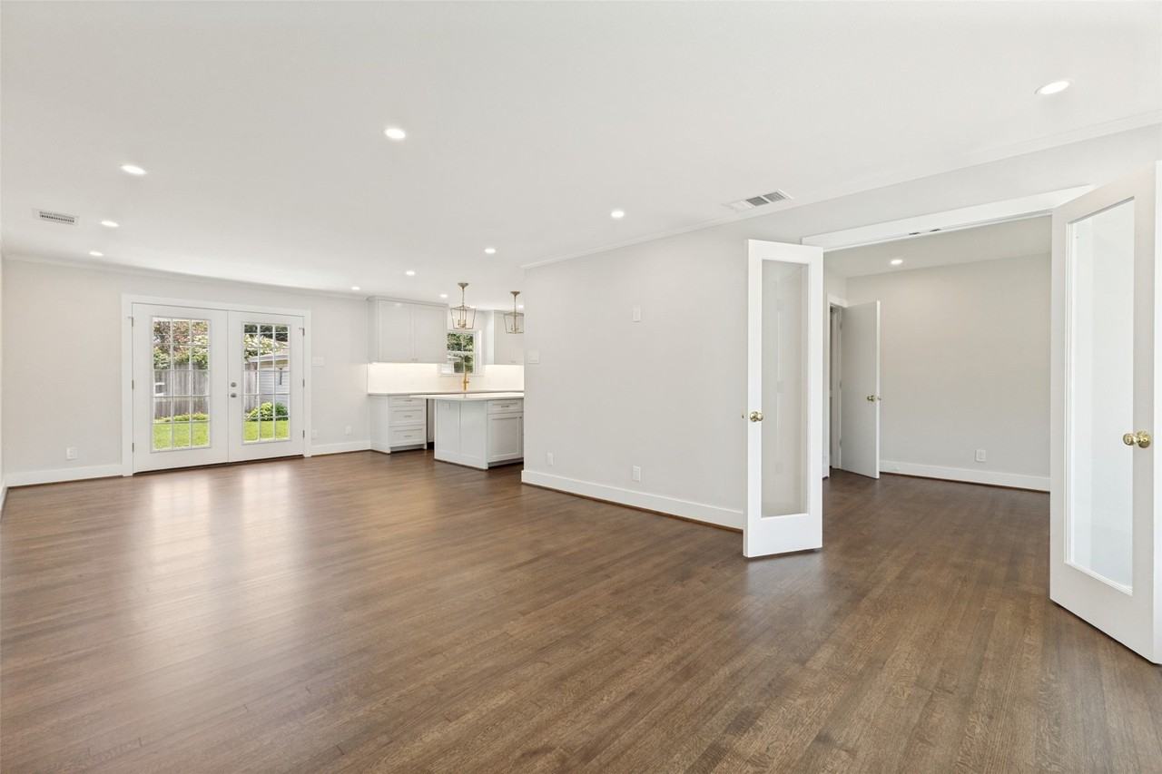 6536 Patrick Dr - Photo 6 of 23