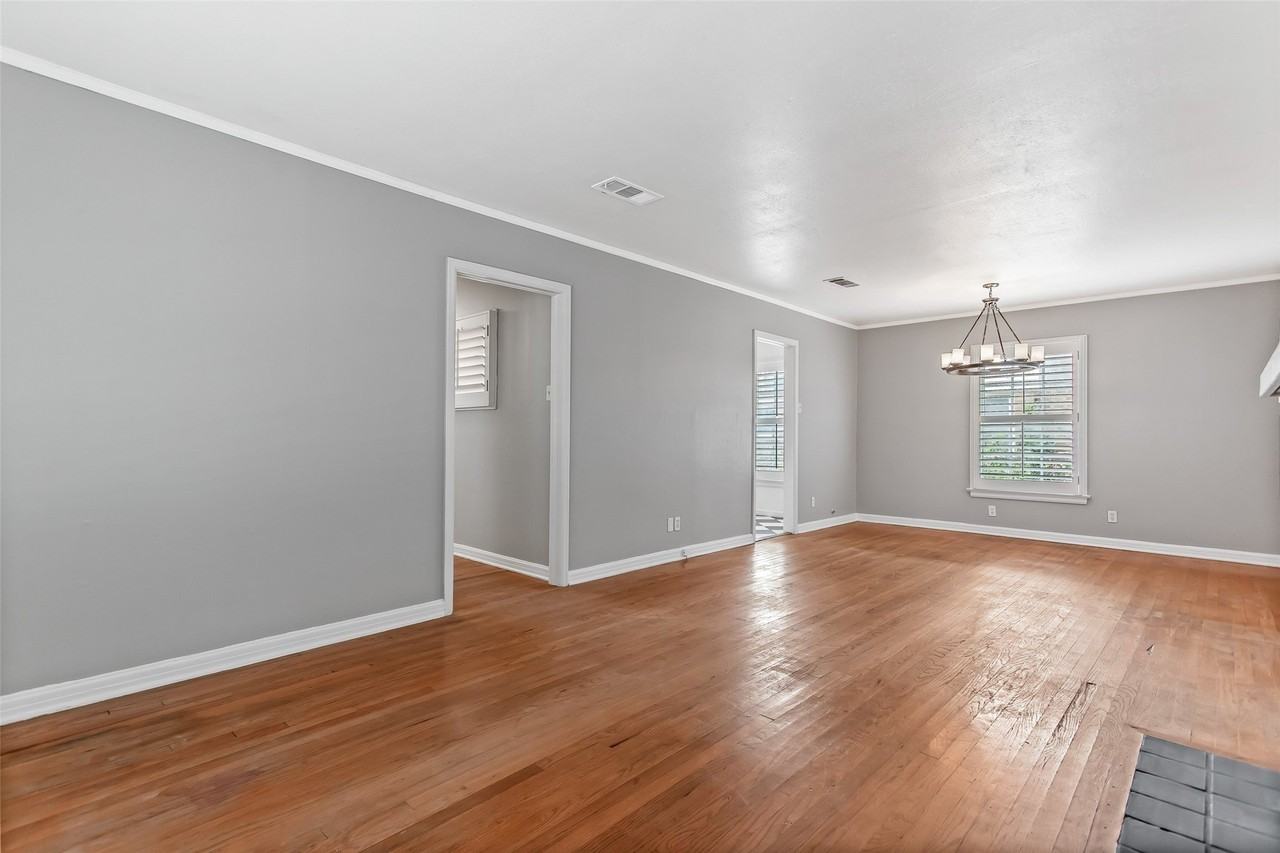 1510 S Montreal Ave - Photo 3 of 22