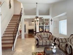 6005 Ivy Glen Dr - Photo 2 of 14