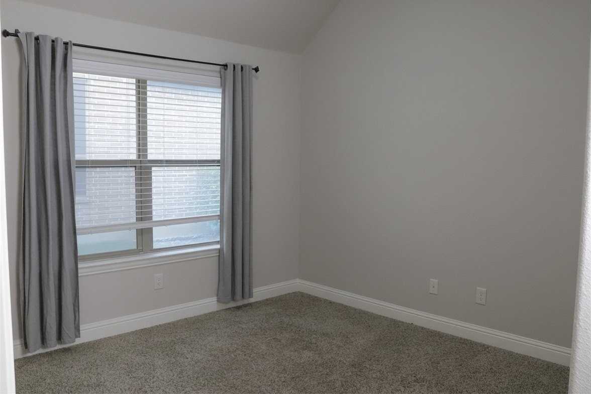 5709 Ridgepass Ln - Photo 6 of 21