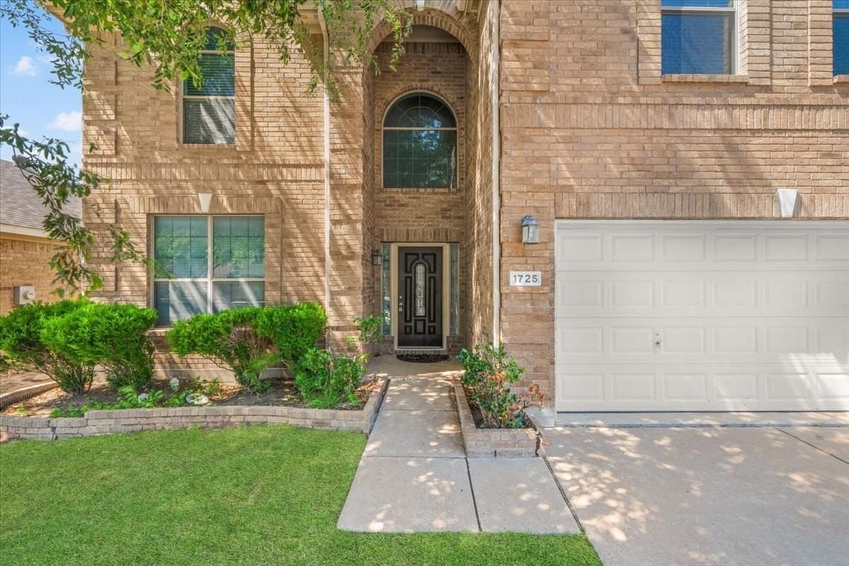 1725 Birds Eye Rd - Photo 2 of 25