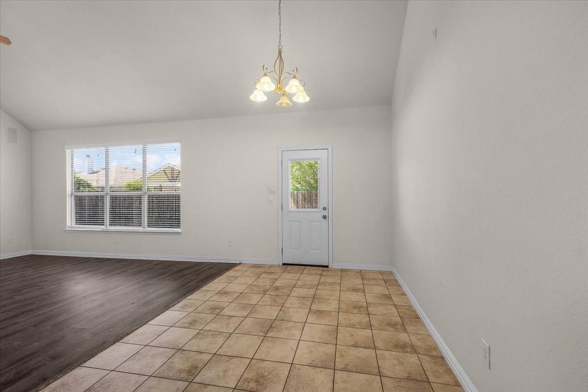 1725 Birds Eye Rd - Photo 7 of 25