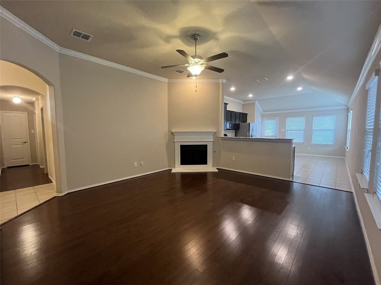 1300 Foxglove Ln - Photo 3 of 17
