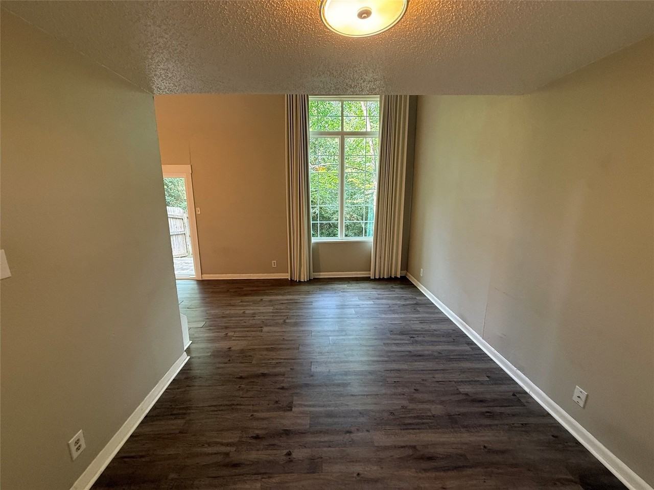 5301 Lovell Ave #5303 - Photo 2 of 19