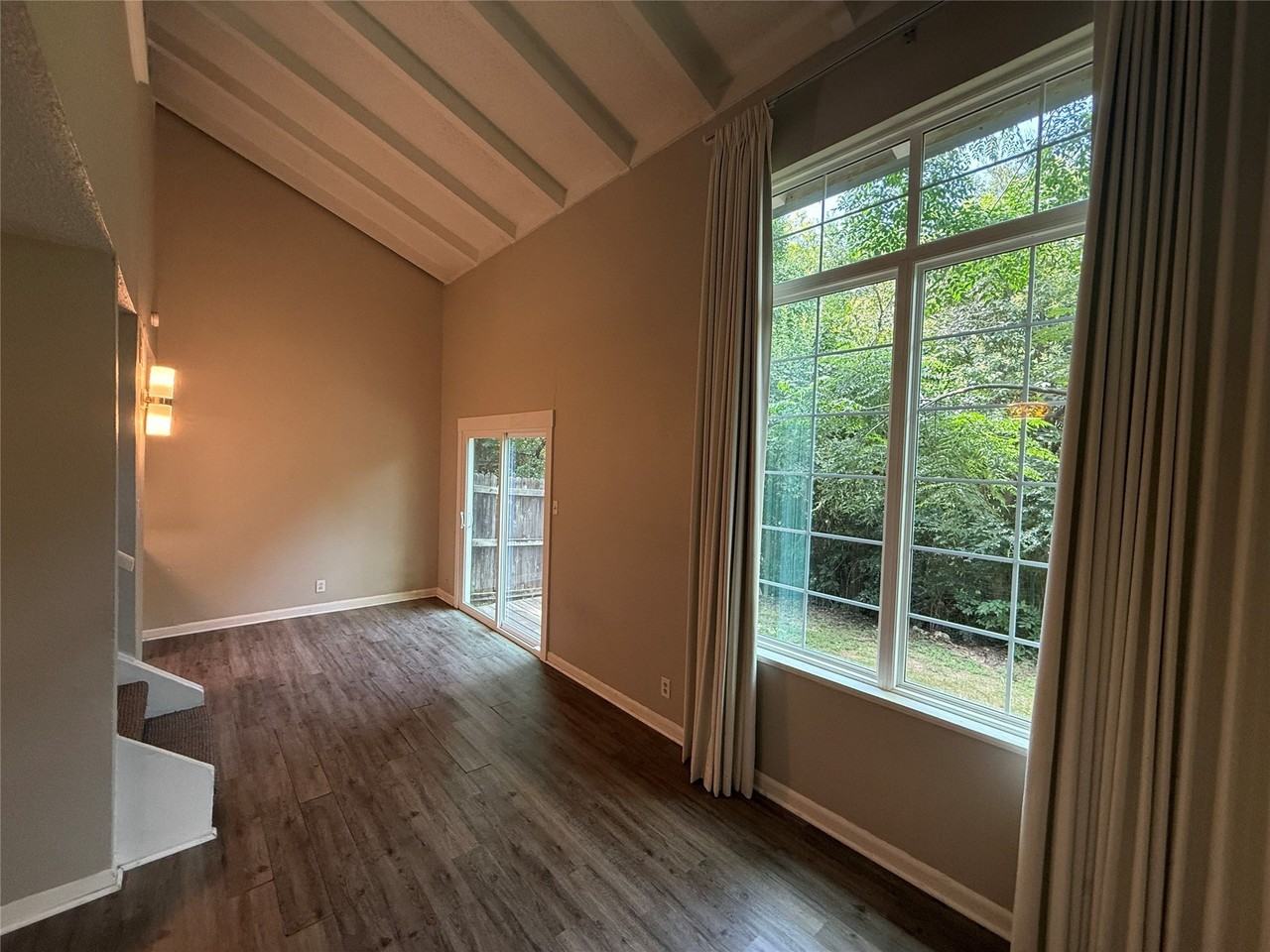 5301 Lovell Ave #5303 - Photo 3 of 19