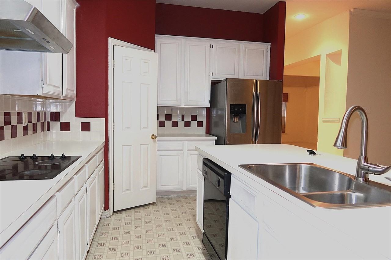 2816 Kings Gate Dr - Photo 6 of 18