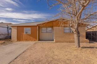 912 W 39th St - Photo 1 of 1