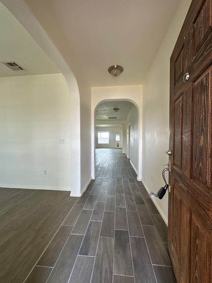6944 King Ranch Rd - Photo 2 of 25