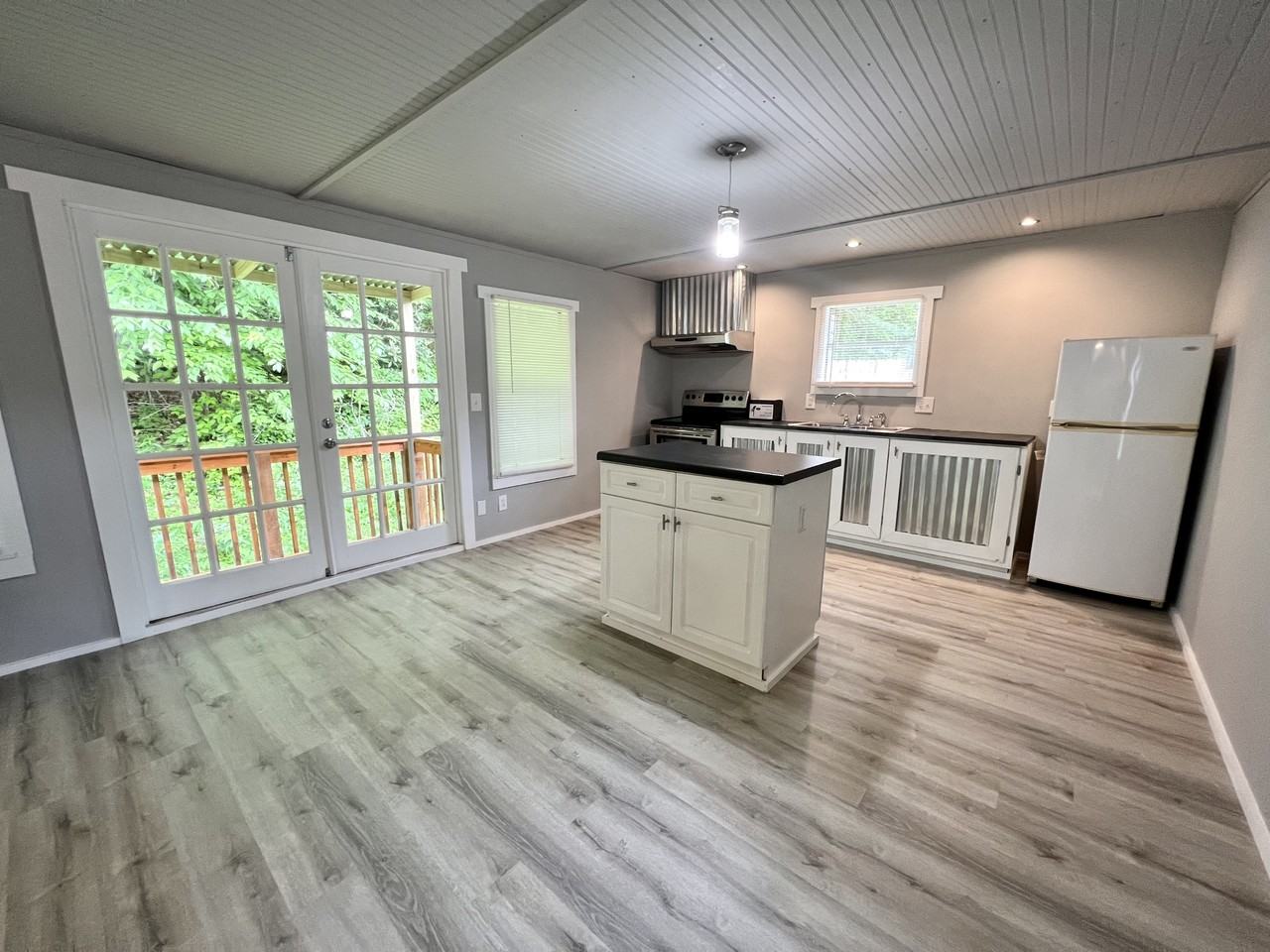 62 Mandalay Dr #1 - Photo 5 of 7
