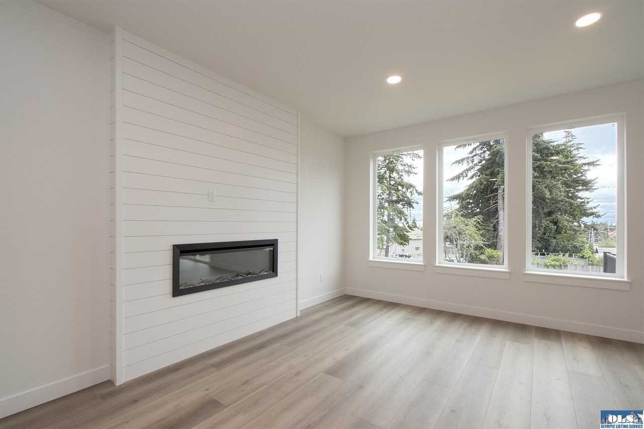 1104 W Lauridsen Blvd - Photo 4 of 48