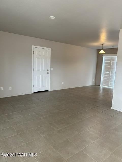 6755 N Double Tree Rd - Photo 2 of 13