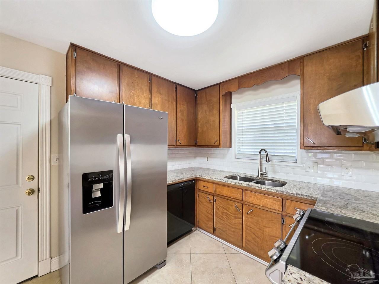 4547 Marseille Dr - Photo 7 of 23
