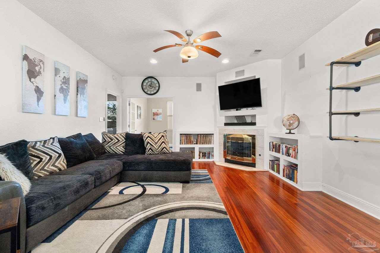 8432 Millstream Dr - Photo 6 of 48