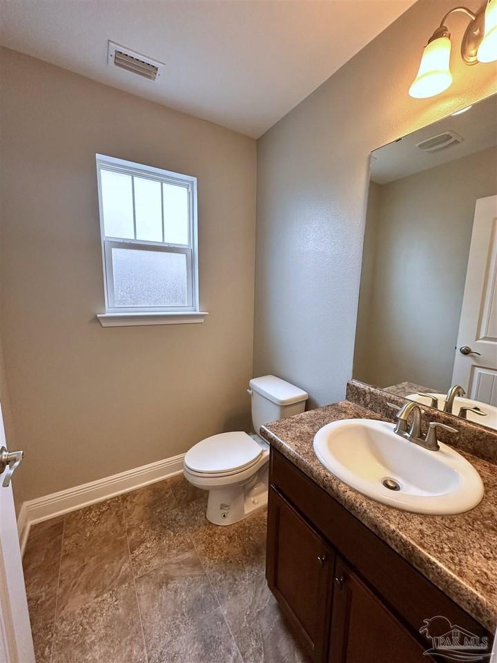3889 Weatherstone Cir - Photo 7 of 24