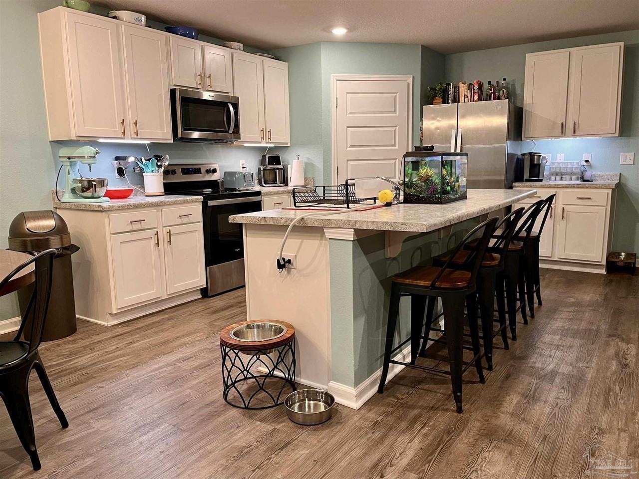 5375 Peach Dr - Photo 6 of 34