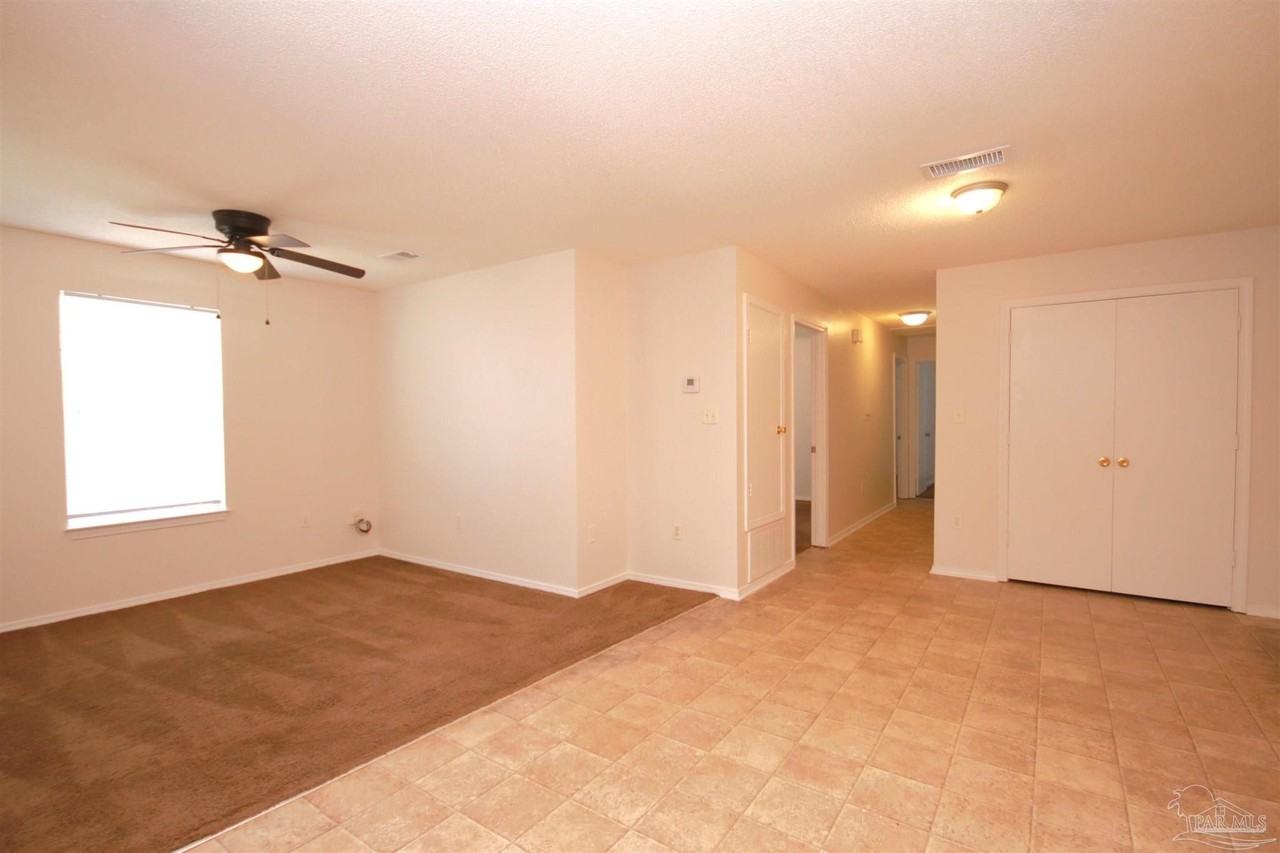 624 N G St - Photo 2 of 11
