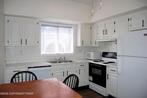 featured image of 719 Main St