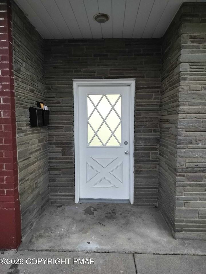 141 Grove St - Photo 2 of 24